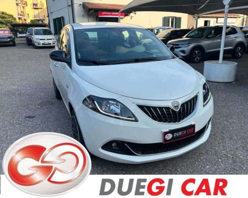 Lancia Ypsilon 1.0 FireFly 5 porte S&S Hybrid Ecochic Gold