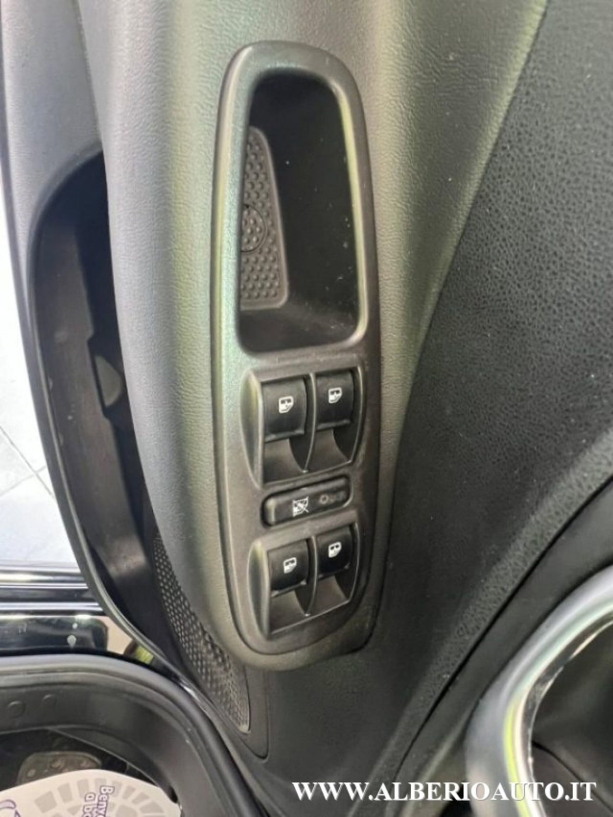 Fiat 500L 1.6 Multijet 120 CV Lounge (16)