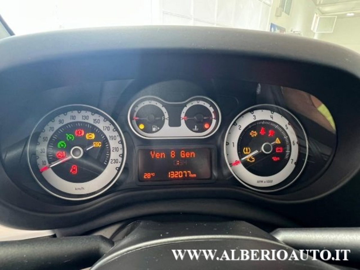 Fiat 500L 1.6 Multijet 120 CV Lounge (17)