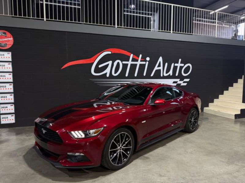 Ford Mustang Coupé Fastback 2.3 EcoBoost
