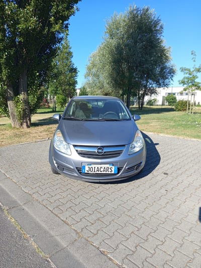 Opel Corsa 1.2 5 porte Cosmo usata