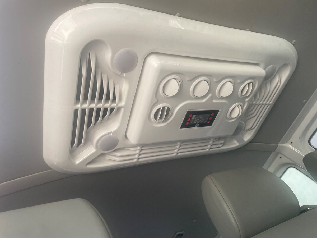 Volkswagen Veicoli Commerciali Transporter Furgone 2.0 TDI 102CV PC Kombi (12)
