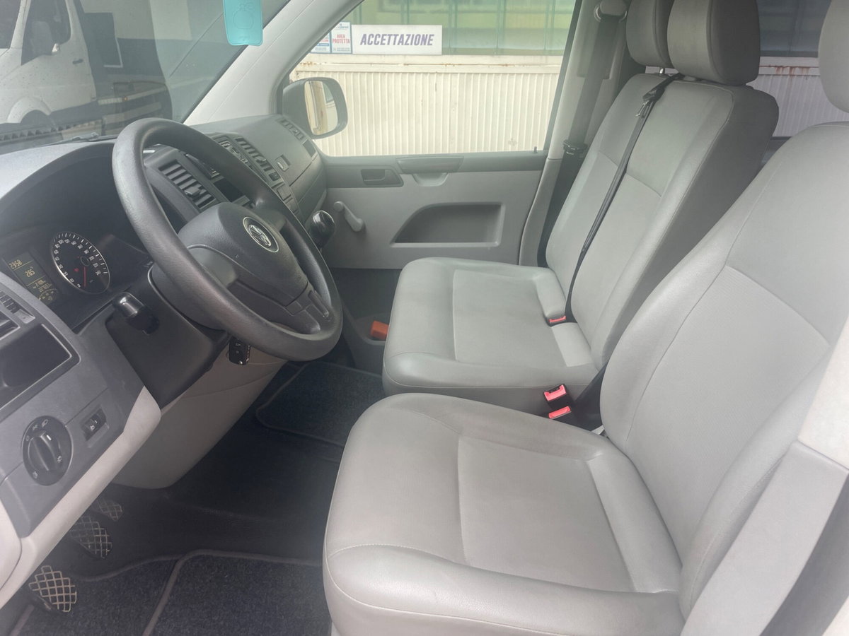 Volkswagen Veicoli Commerciali Transporter Furgone 2.0 TDI 102CV PC Kombi (7)