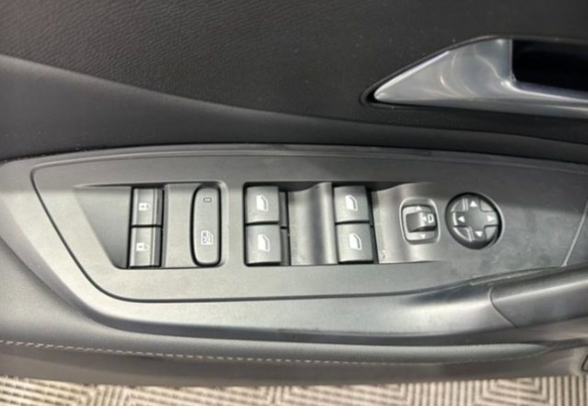Peugeot 308 1.5 bluehdi Allure s&s 130cv eat8 (16)