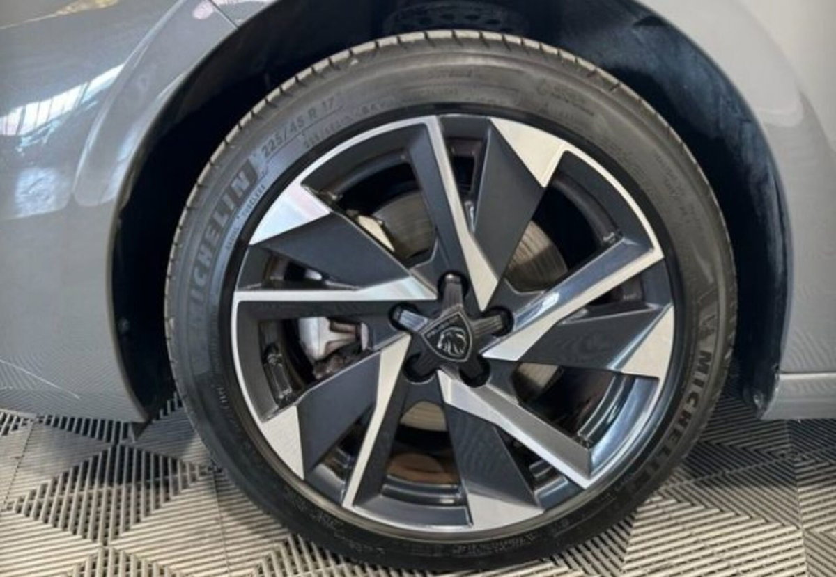 Peugeot 308 1.5 bluehdi Allure s&s 130cv eat8 (5)