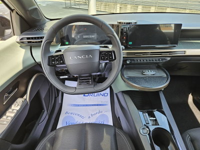 Lancia Ypsilon 1.2 mhev Edizione Cassina e-dct (11)