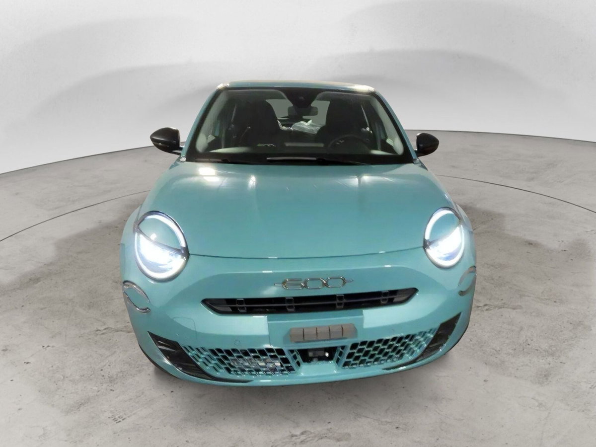 Fiat 600 1.2 hybrid 110cv auto (2)