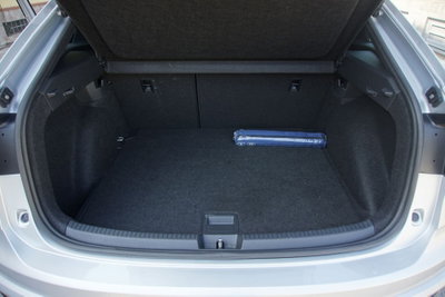 Volkswagen Taigo 1.0 TSI 110 CV DSG R-Line (11)