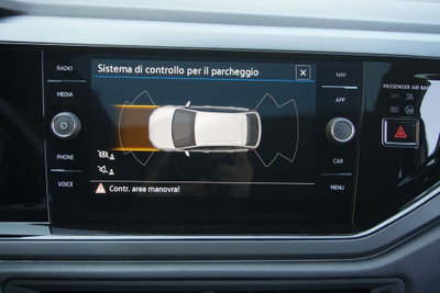 Volkswagen Taigo 1.0 TSI 110 CV DSG R-Line (17)