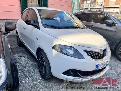 Lancia Ypsilon 1.0 FireFly 5 porte S&S Hybrid Gold Plus usata
