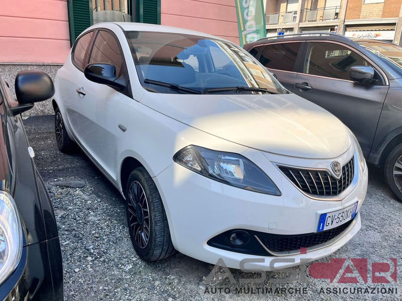 Lancia Ypsilon 1.0 FireFly 5 porte S&S Hybrid Gold Plus