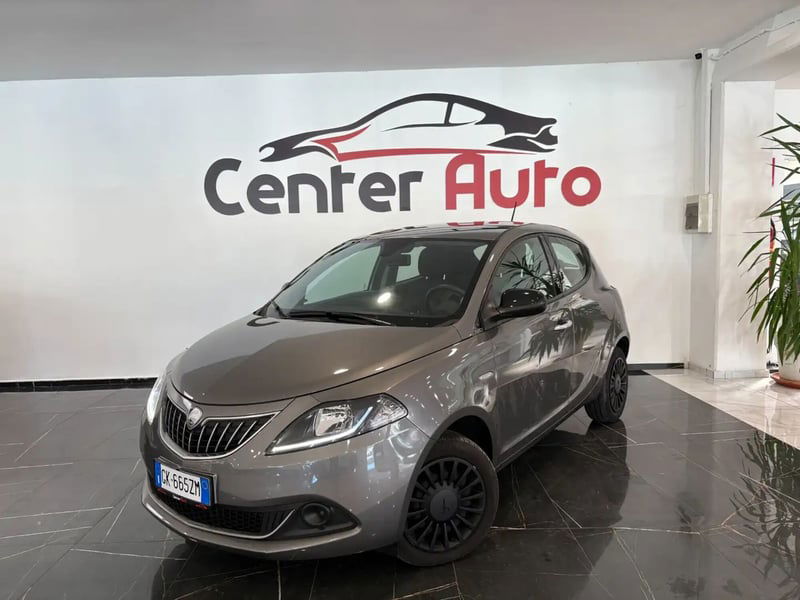 Lancia Ypsilon 1.0 FireFly 5 porte S&S Hybrid UnYca
