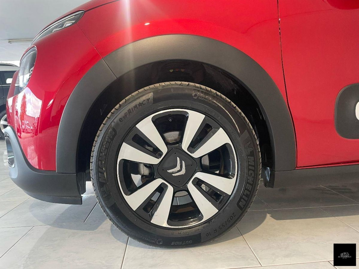 Citroen C3 PureTech 110 S&S Elle (4)