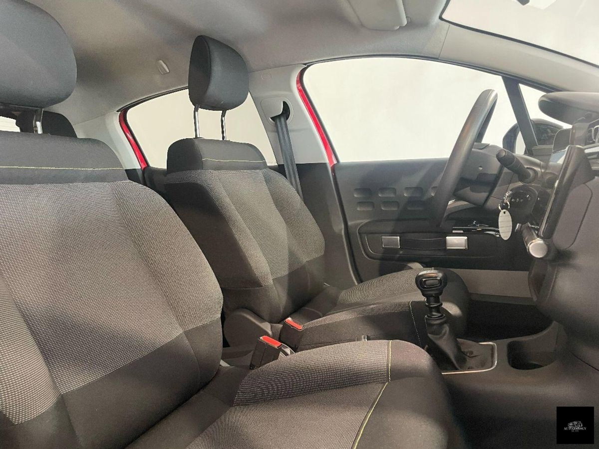 Citroen C3 PureTech 110 S&S Elle (11)