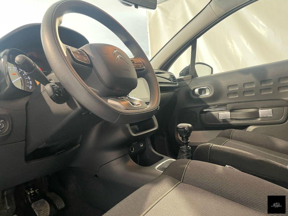 Citroen C3 PureTech 110 S&S Elle (13)