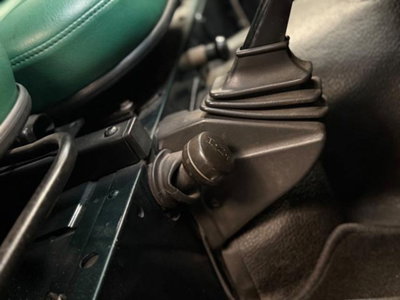 Land Rover Defender 90 3.5 V8 Station Wagon County (12)