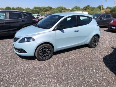 Lancia Ypsilon 1.0 FireFly 5 porte S&S Hybrid Gold Plus usata