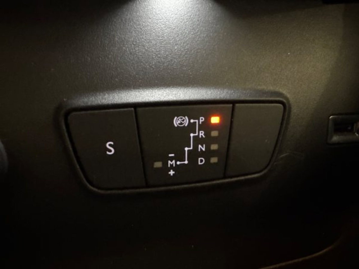 Citroen C3 Aircross BlueHDi 120 S&S EAT6 Shine (18)