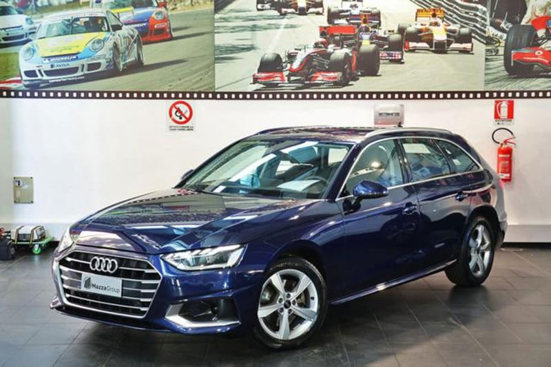 Audi A4 Avant 30 2.0 tdi mhev Business Advanced 136cv s-tronic