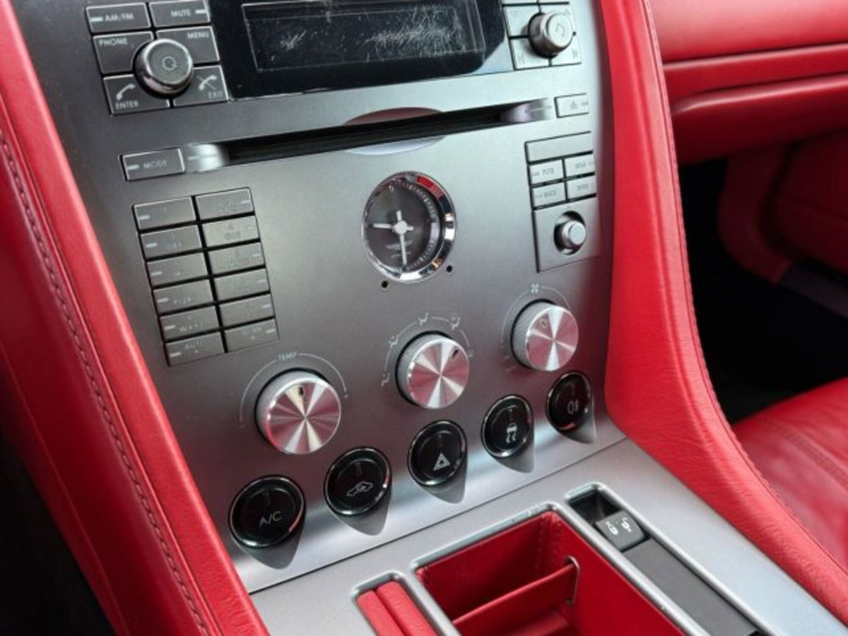 Aston Martin DB9 DB9 Volante Touchtronic (12)