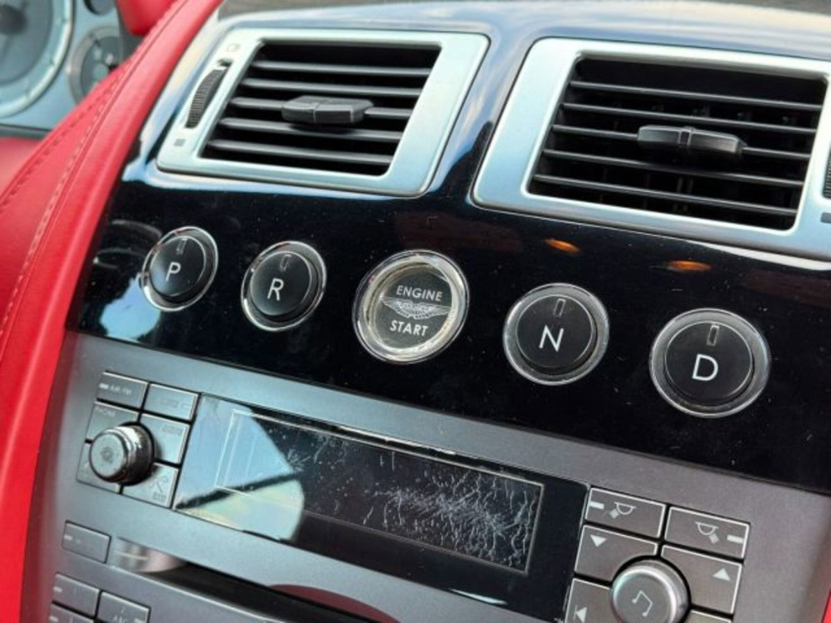 Aston Martin DB9 DB9 Volante Touchtronic (9)