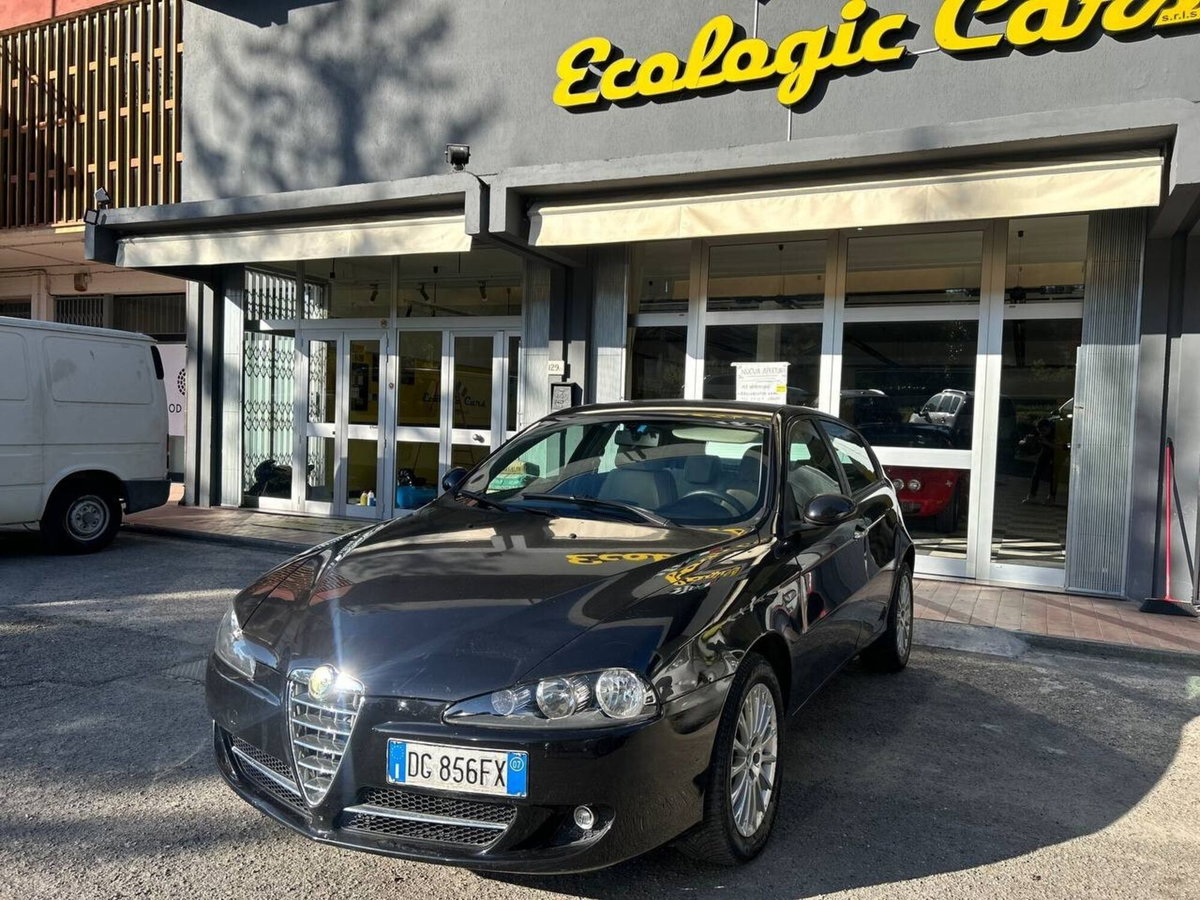 Alfa Romeo 147 1.6 16V TS (105) 5 porte Black Line (3)