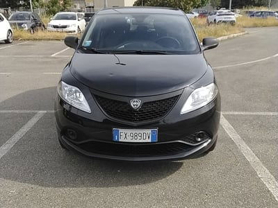 Lancia Ypsilon 1.2 69 CV 5 porte Elefantino Blu usata
