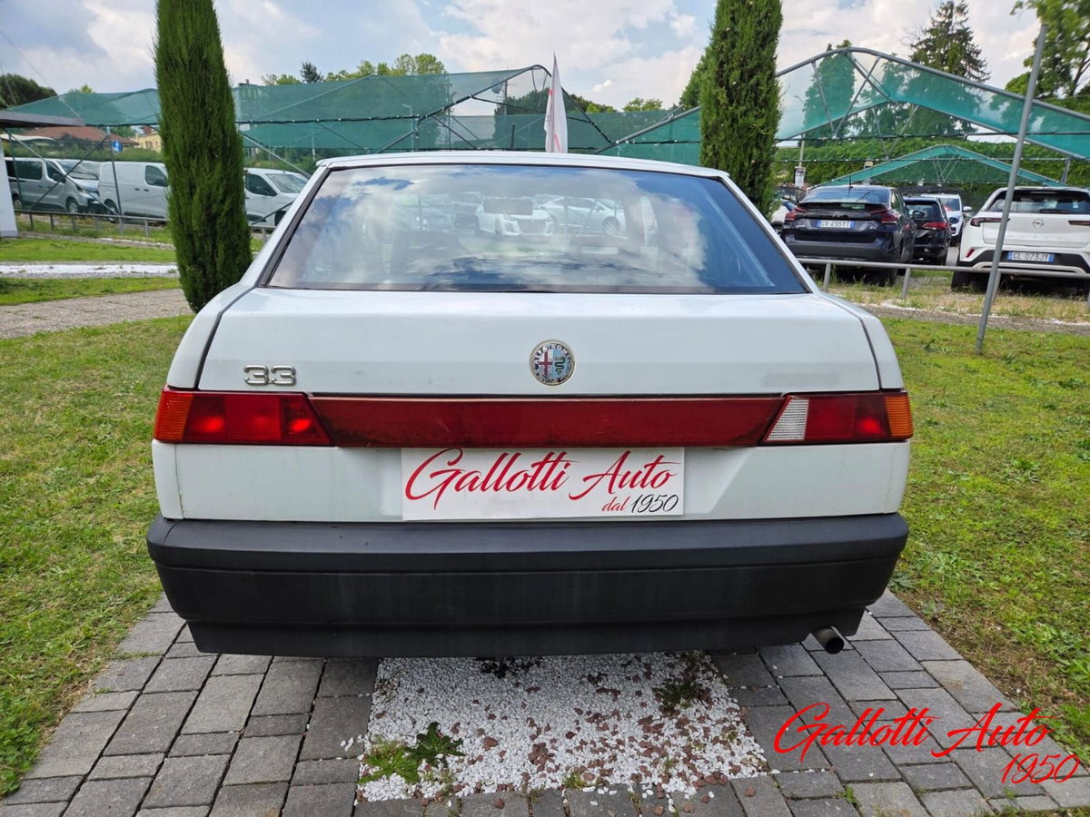 Alfa Romeo 33 1.3 (6)