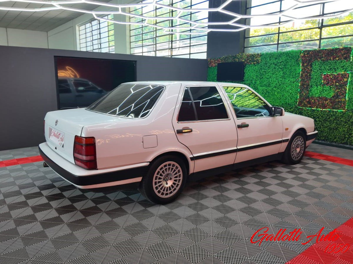 Lancia Thema i.e. turbo 16V (4)