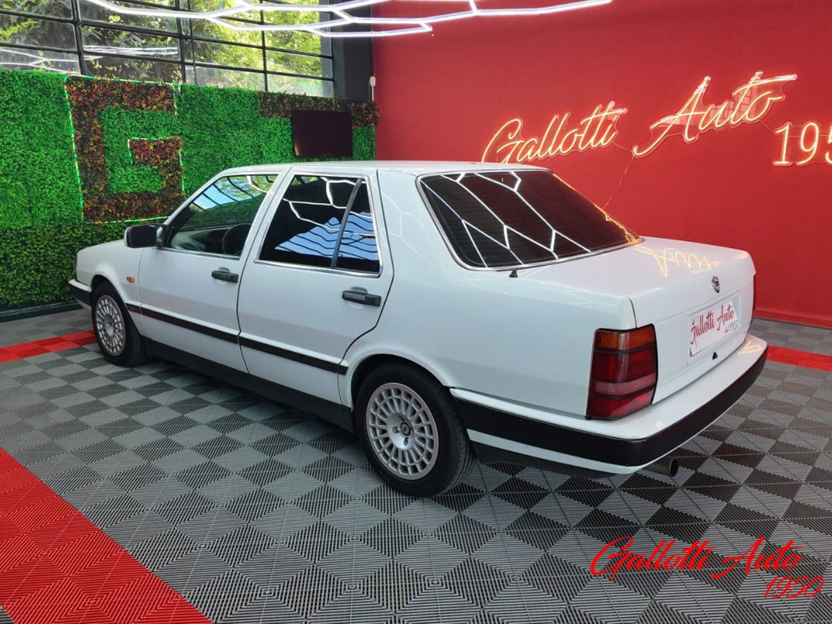 Lancia Thema i.e. turbo 16V (6)