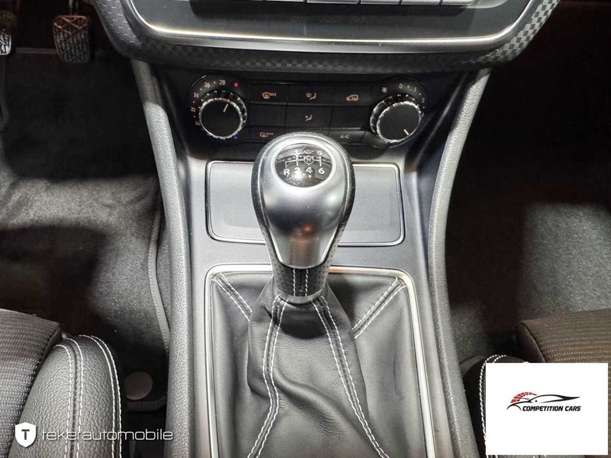 Mercedes-Benz Classe A 180 Sport (15)