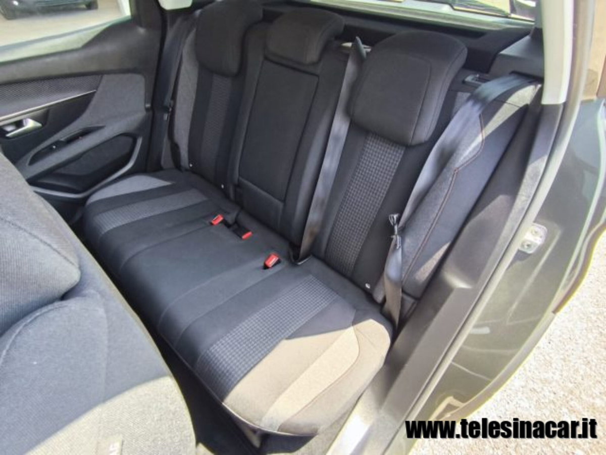 Peugeot 3008 BlueHDi 130 S&S EAT8 GT Pack (12)