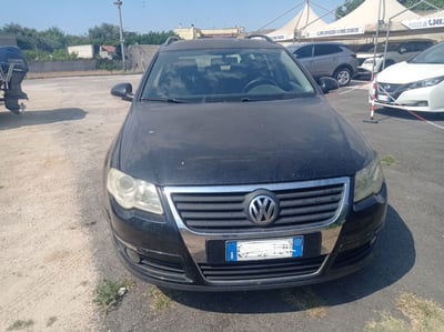 Volkswagen Passat Variant 2.0 16V TDI DSG Comfortline usata