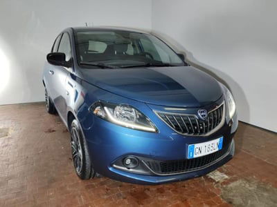 Lancia Ypsilon 1.0 FireFly 5 porte S&S Hybrid Gold Plus usata
