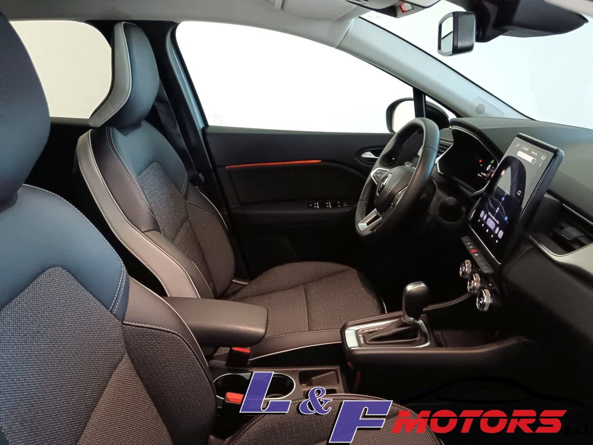 Renault Captur Plug-in Hybrid E-Tech 160 CV Intens (14)