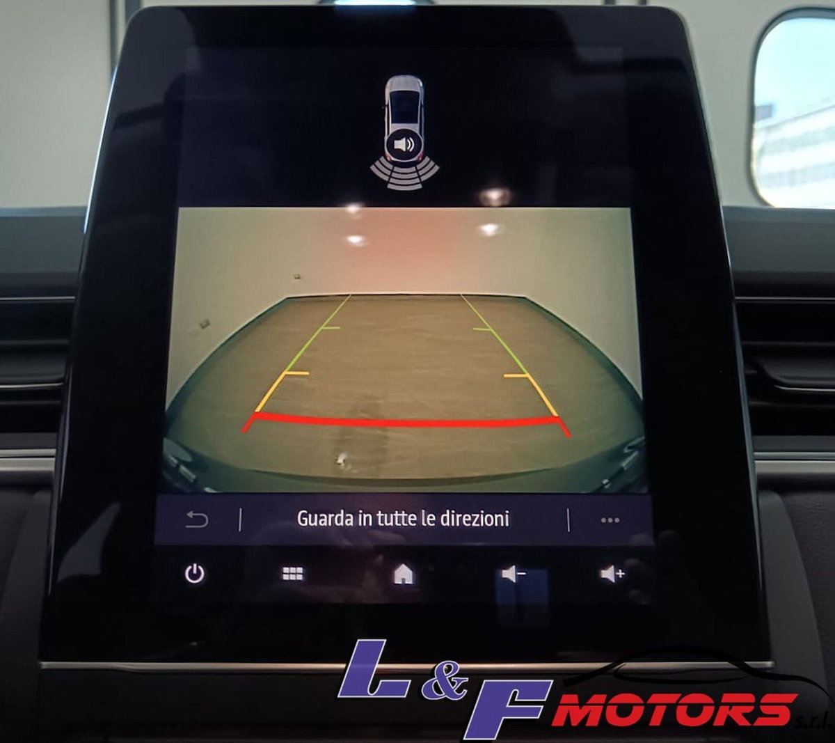 Renault Captur Plug-in Hybrid E-Tech 160 CV Intens (16)