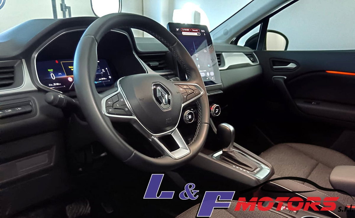 Renault Captur Plug-in Hybrid E-Tech 160 CV Intens (8)