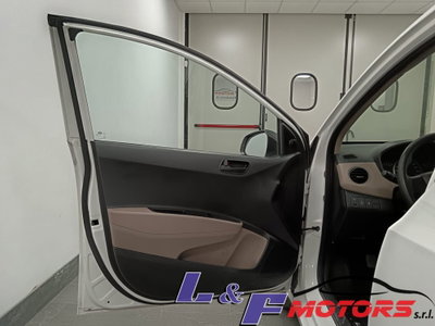Hyundai i10 1.0 MPI Style (18)