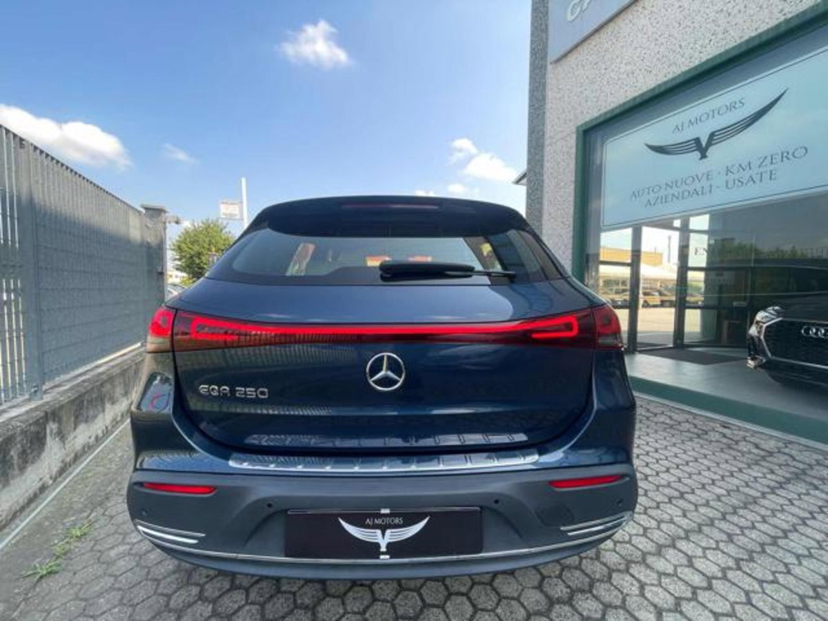 Mercedes-Benz EQA 250 Premium Pro (5)