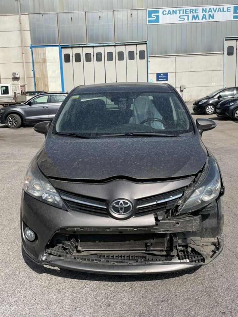 Toyota Verso 1.6 D-4D Active