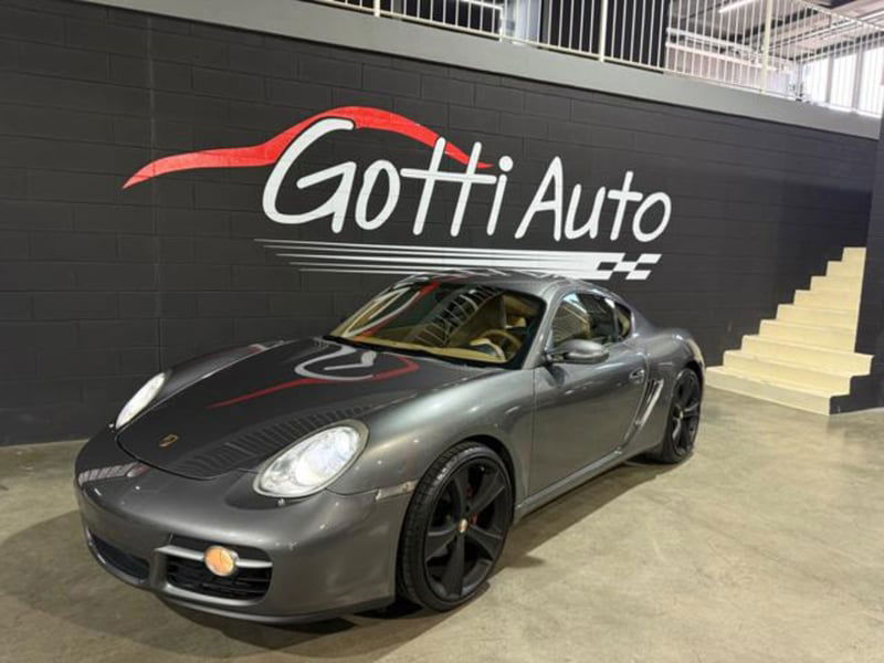 Porsche Cayman 2.7