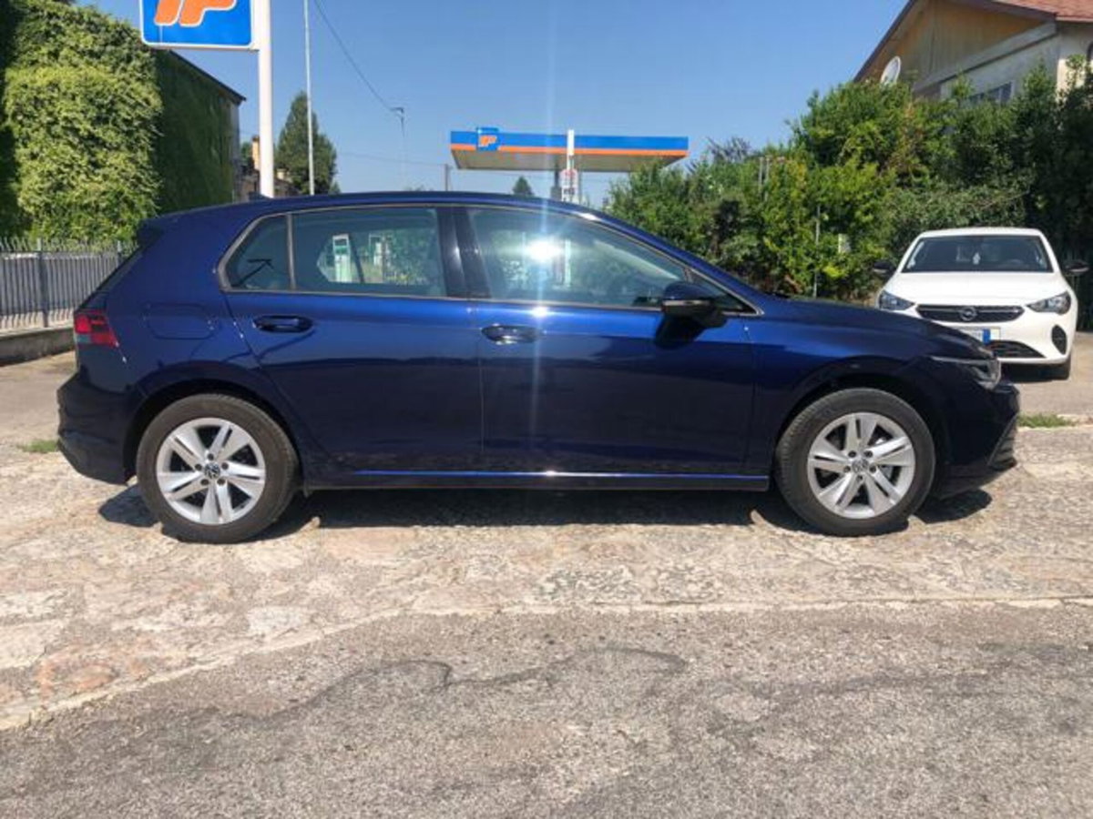 Volkswagen Golf 1.0 TSI EVO Life (8)