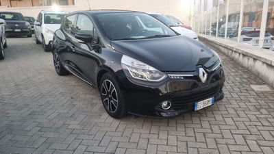 Renault Clio 1.2 75CV 5 porte Wave usata