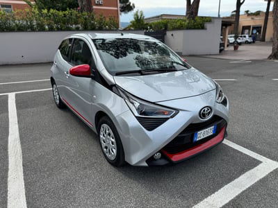 Toyota Aygo Connect 1.0 VVT-i 72 CV 5 porte x-clusiv usata