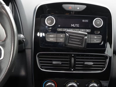 Renault Clio TCe 220CV EDC 5 porte Energy R.S. Trophy (13)
