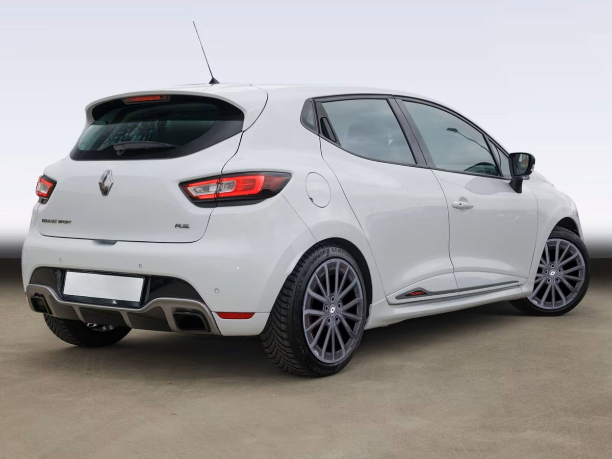 Renault Clio TCe 220CV EDC 5 porte Energy R.S. Trophy (2)