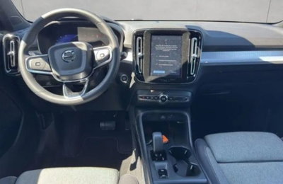 Volvo XC40 B3 automatico Core N1 (12)