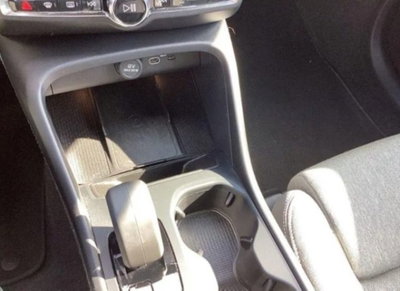 Volvo XC40 B3 automatico Core N1 (19)