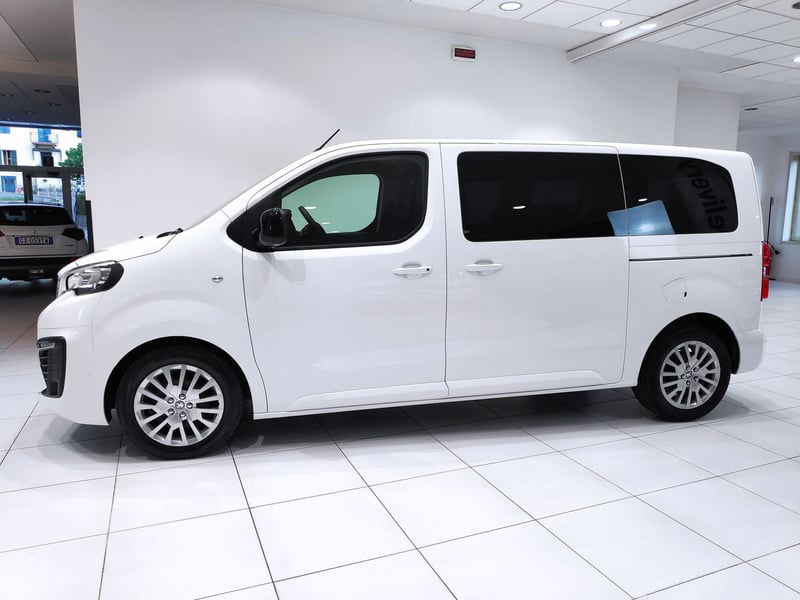 Peugeot Traveller BlueHDi 120 S&S EAT8 Standard Active