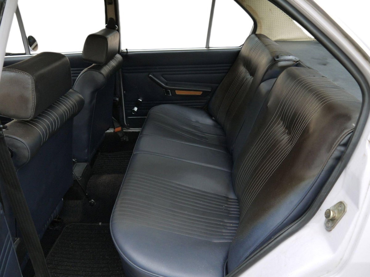 Alfa Romeo Alfetta 1.6 (11)